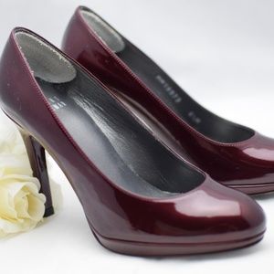 Stuart Weitzman Burgandy Stiletto Heel 4.5